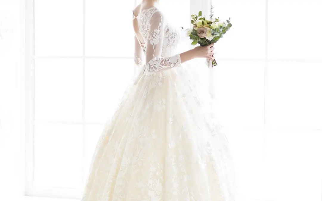 A Friendly Guide to Finding the Best Wedding Dress Preservation Service